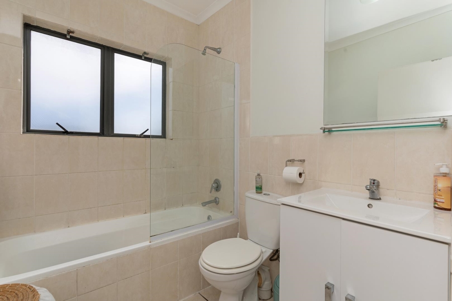 2 Bedroom Property for Sale in Royal Ascot Western Cape